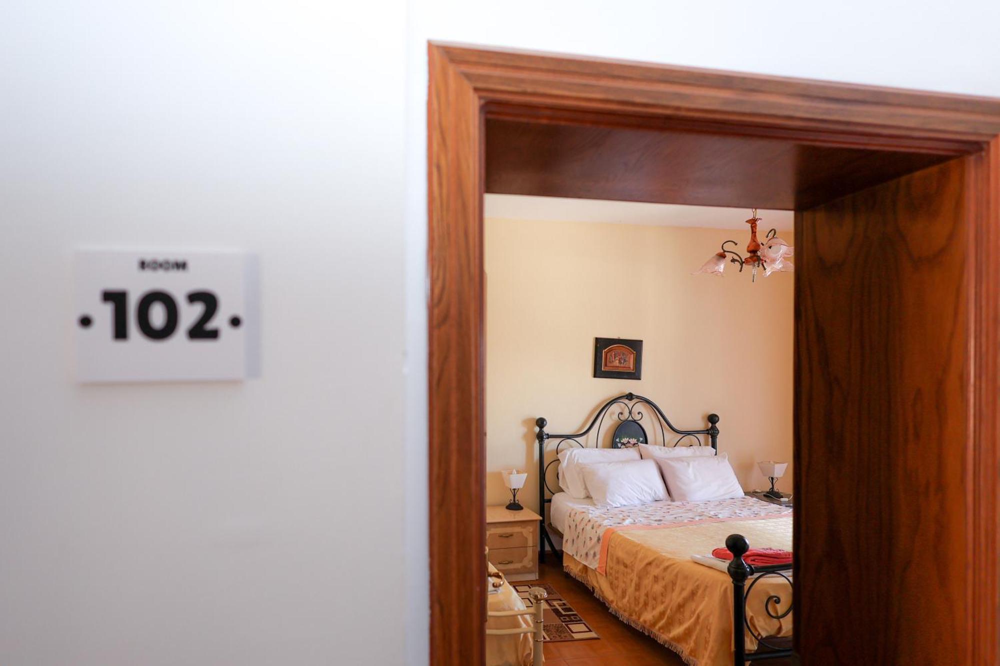 Casa La Pieve Bed & Breakfast Berat Exterior foto
